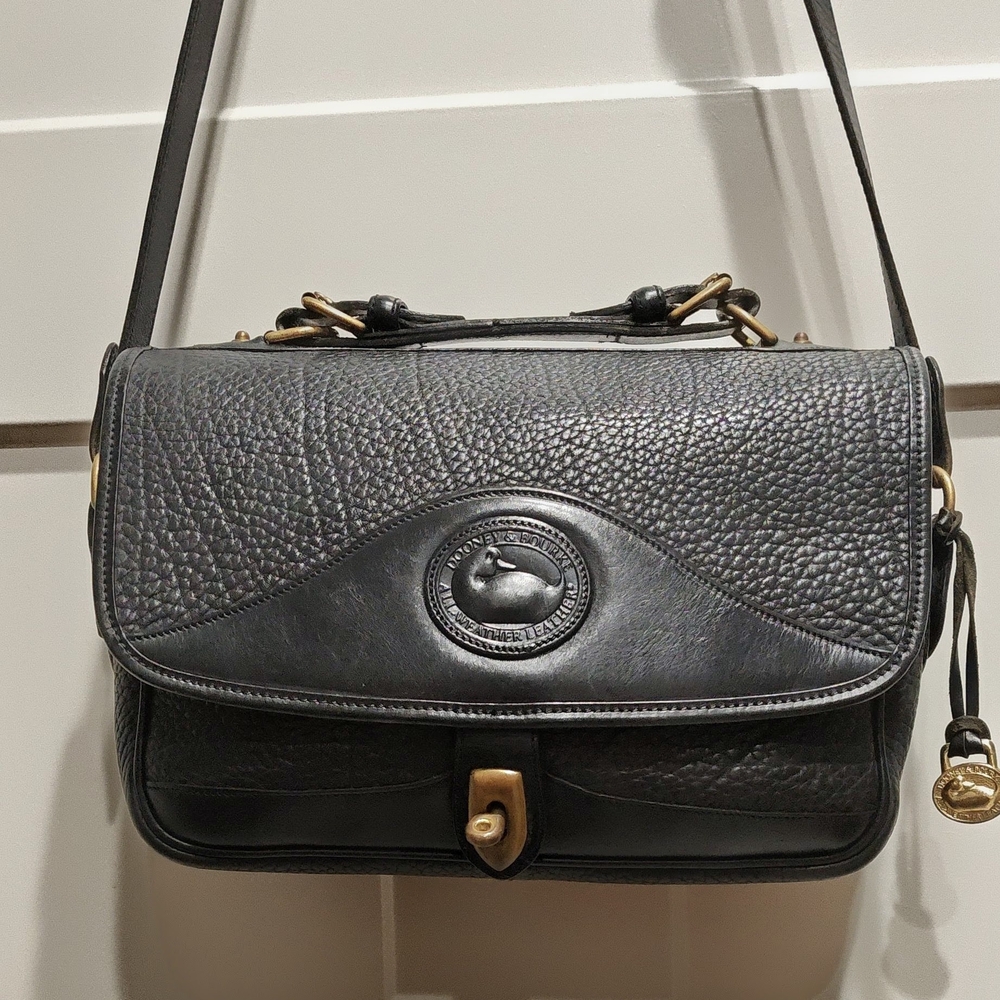 Vintage Dooney And Bourke Black Leather Women's Bag
